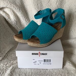 Minnetonka Bell Sandals in Turquoise